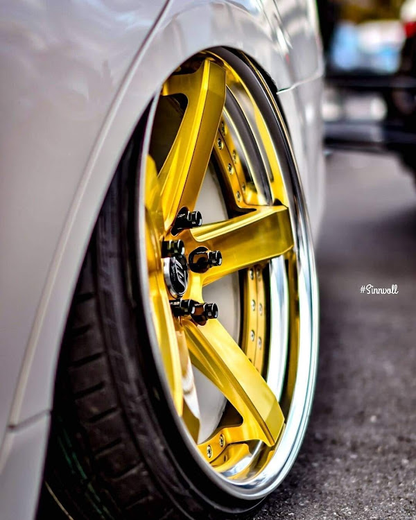 カムリの#USDM・DIY・車高調整・アウトリップ・リム被りに関するカスタム事例の投稿画像2枚目