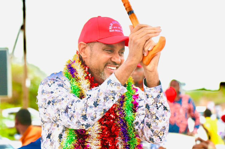 Wajir governor aspirant Ugas Sheikh-Mohamed addressing his supporters in Wajir town on Monday, February 21.