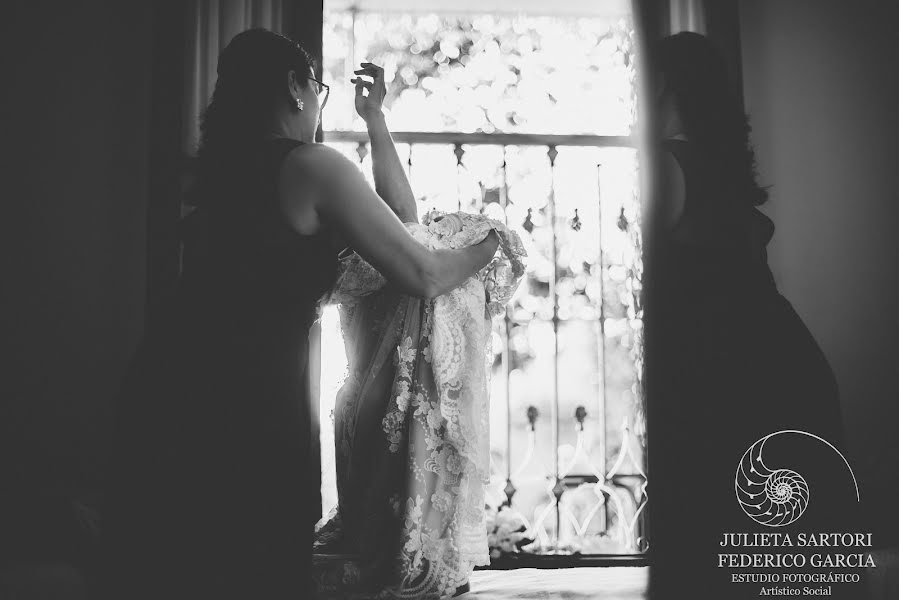 Wedding photographer Julieta Sartori (julietasartori). Photo of 3 May 2019