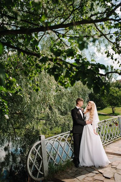 Fotógrafo de casamento Denis Khyamyalyaynen (hamalainen). Foto de 13 de outubro 2017