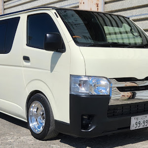 ハイエースバン KDH205V