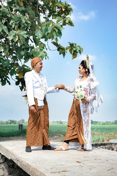 Fotógrafo de casamento Ilyas Jepret Sidoarjo Surabaya (ilyasjepret). Foto de 28 de dezembro 2021