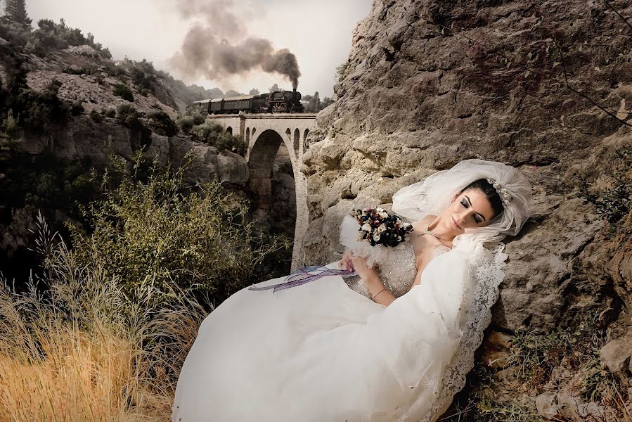 Fotógrafo de casamento Nejat Demiralp (demiralp). Foto de 27 de outubro 2015