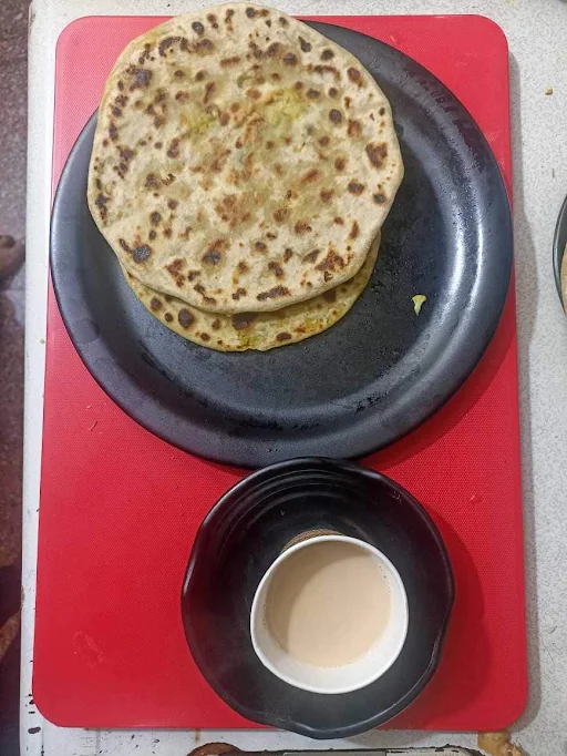 Desi Chaye With Gobi Paratha [Serves 2]