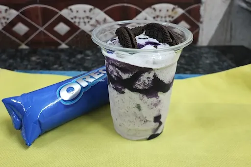 Oreo Blackcurrant Thick Shake