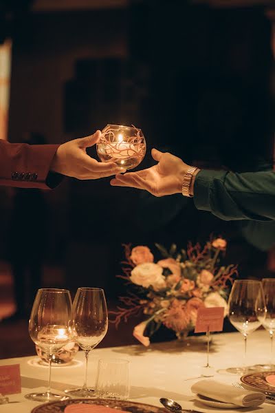 Fotógrafo de casamento Veronika Lomukhina (lomukhinanika). Foto de 19 de março 2023