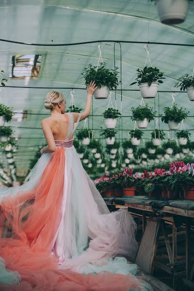 Wedding photographer Olga Cvetochek (olchikcvetochek). Photo of 21 March 2019