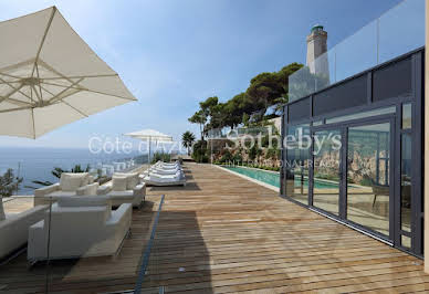 Seaside villa with pool and terrace 16