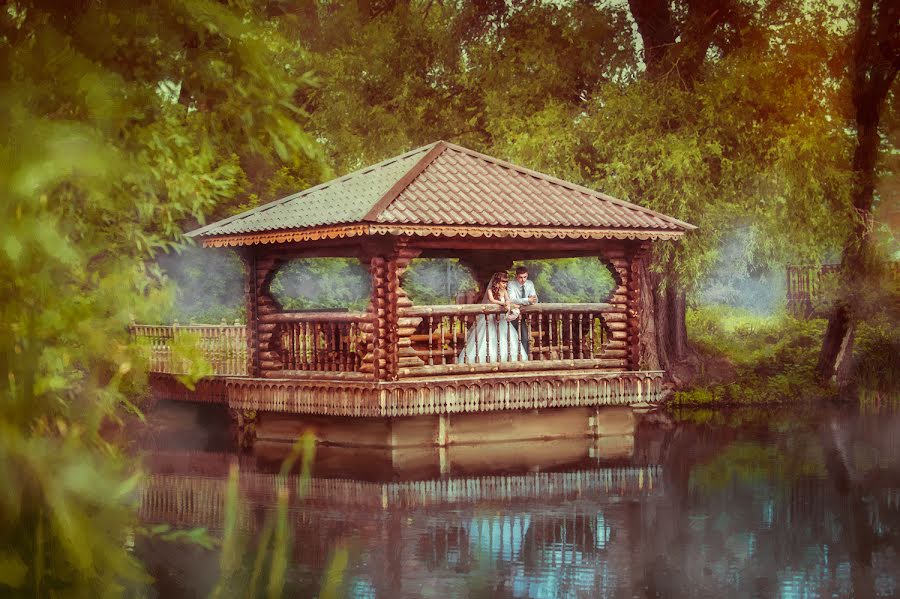 Fotógrafo de bodas Denis Baturin (baturindenis). Foto del 16 de diciembre 2015