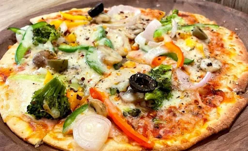 Classic Pesto Veg Pizza