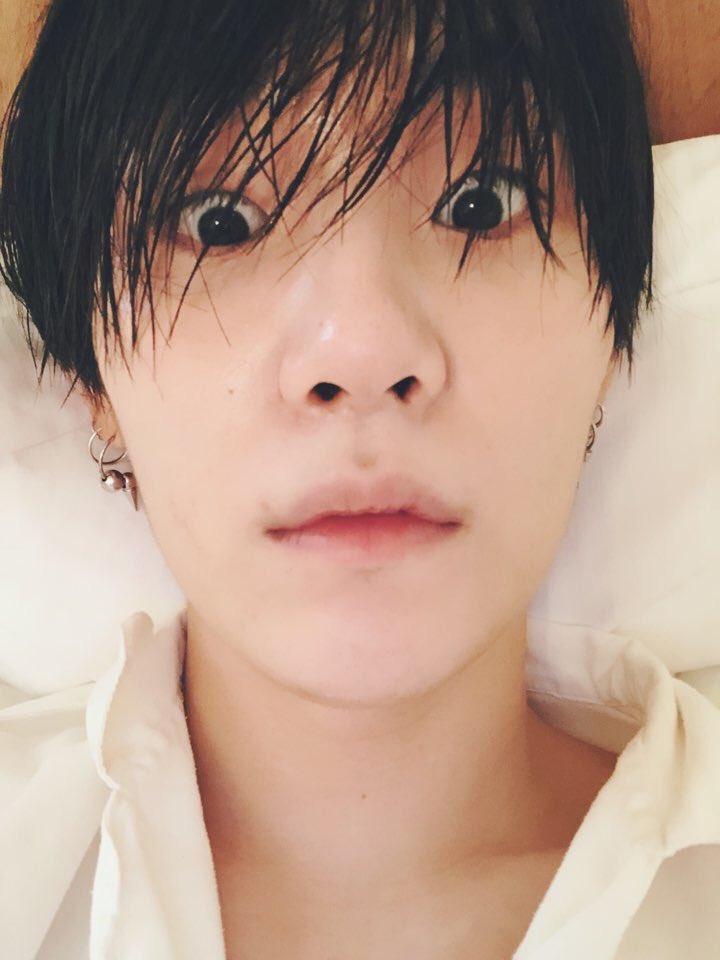 These 22 Bed Selfies Will Make You Wish BTS's Suga Was Your Cuddle ...