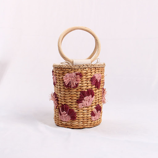 Title 5, Three-Dimensional Flower Portable Straw Bag Cut...