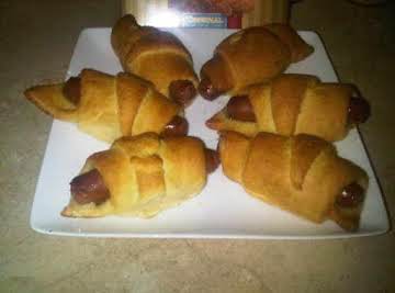 Hot Link Crescent Roll Appetizers