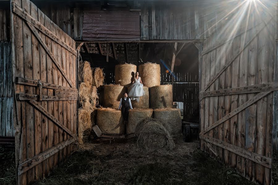 Fotograf ślubny Marcin Szwarc (szwarcfotografia). Zdjęcie z 18 listopada 2022