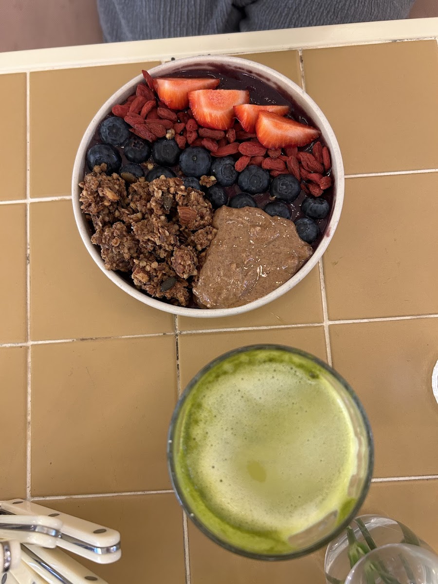 Acai bowl with matcha turmeric latte