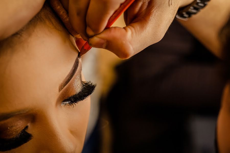 Fotógrafo de casamento Yudi Indra Setyawan (yudindra). Foto de 30 de setembro 2019