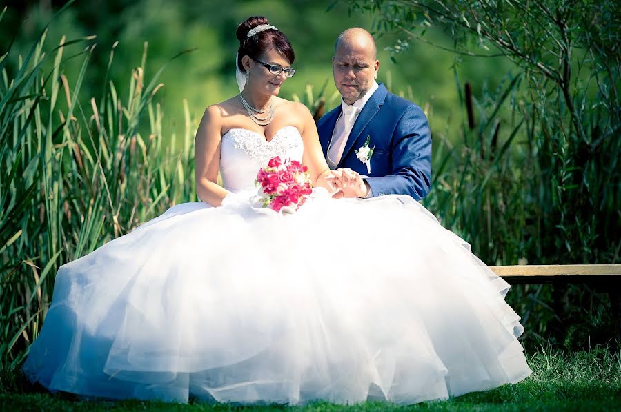 Fotografo di matrimoni László Nagy (mobilivephoto). Foto del 28 febbraio 2019