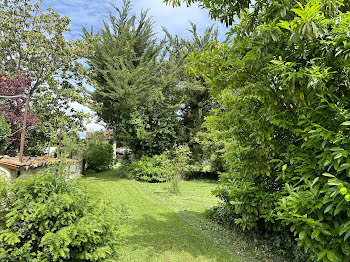 maison à Saint-Jean-d'Angély (17)