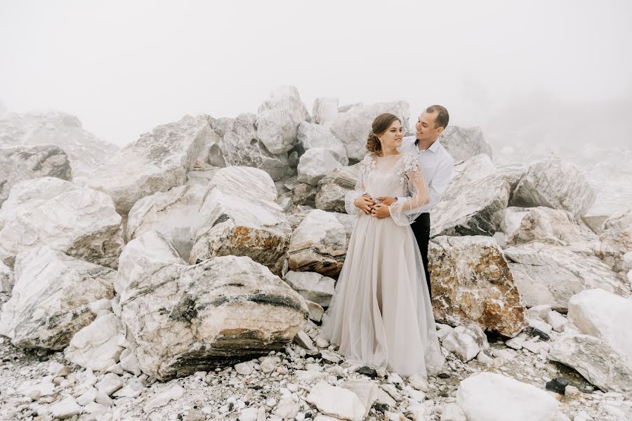 Fotografo di matrimoni Tatyana Malysh (tatyanamalyish). Foto del 27 aprile 2022