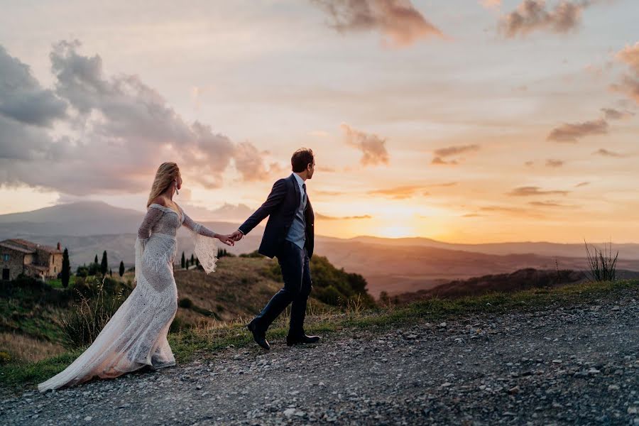 Wedding photographer Alessandro Morbidelli (moko). Photo of 7 October 2019