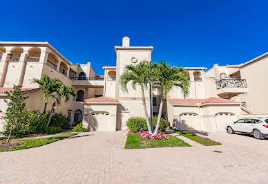 Apartment with pool 4