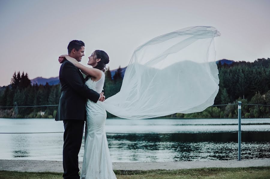 Fotógrafo de casamento Sofia Linares (sofflinares25). Foto de 24 de janeiro 2018