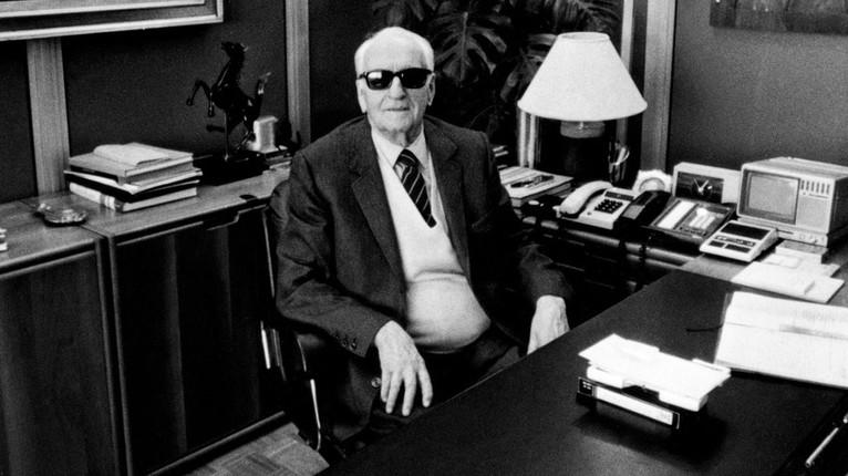 C:\Users\Valerio\Desktop\5f36483d754dc85b49bb8ab6-remembering-enzo-ferrari-2020.jpg