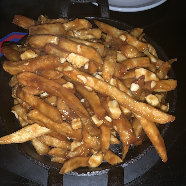 Gluten free poutine