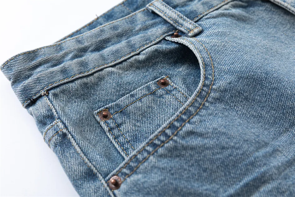 Pantaloni Dritti Casual Uomo Taglio Morbido e Comodo Ideali per il Tempo Libero e l'Uso Quotidiano Stile Versatile per un Look Rilassato e Moderno