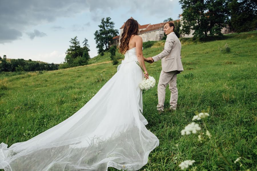 Fotografo di matrimoni Taras Solyak (tarassoliak). Foto del 18 ottobre 2017