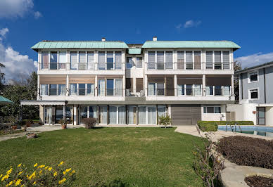 Maison avec piscine et jardin 14