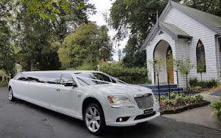 Chrysler 300c Rent Victoria