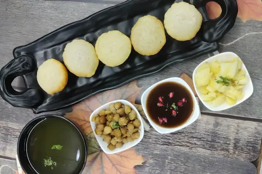 Suji Golgappa [5 Pieces]