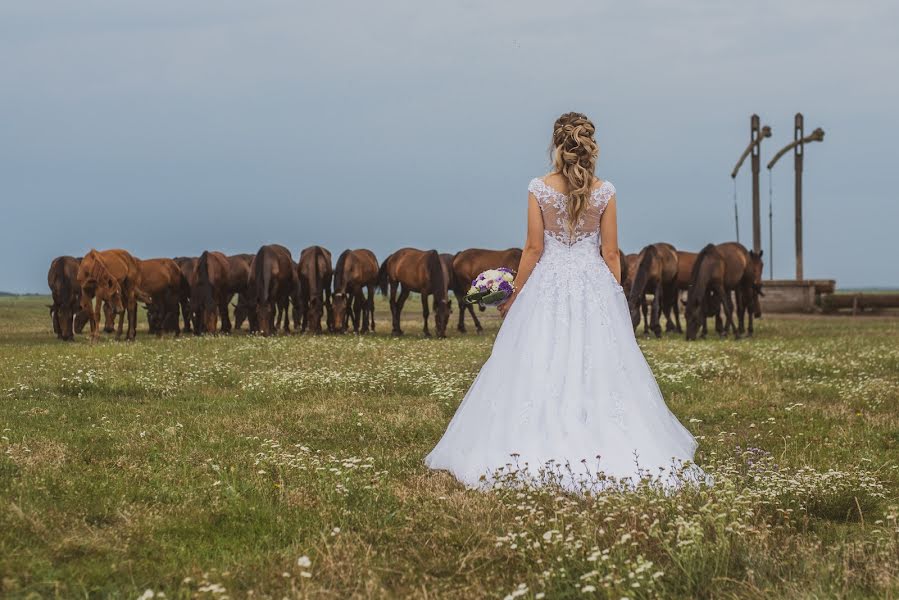 Fotografo di matrimoni Tamás Józsa (jozsatamasafotos). Foto del 6 agosto 2020