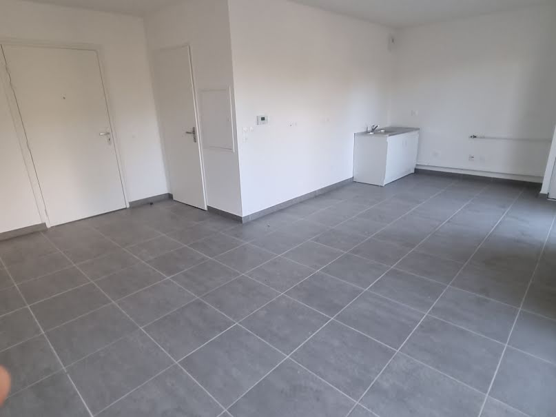 Vente appartement 1 pièce 30.39 m² à Orange (84100), 114 000 €