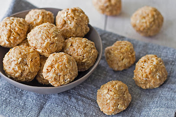 Toasted Coconut and Peanut Butter Energy Bites