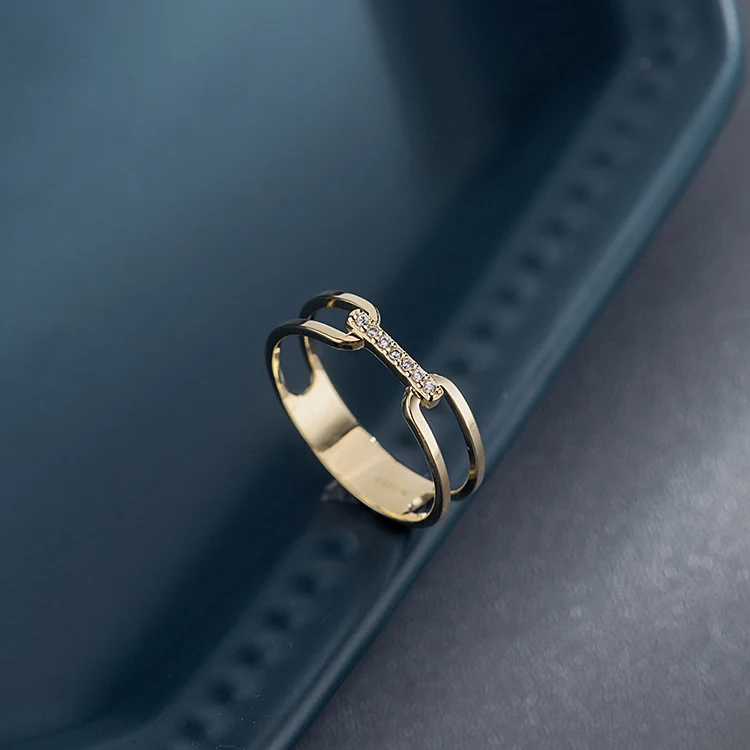 Dames Fashion Eenvoudige Ring met Strass voor de Wijsvinger Trendy accessoire voor een subtiele en elegante uitstraling.
