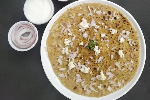 Gobi Onion Paratha Combo