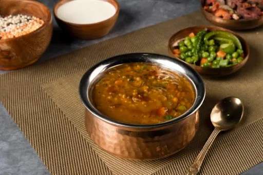 Veg Dal Tadka