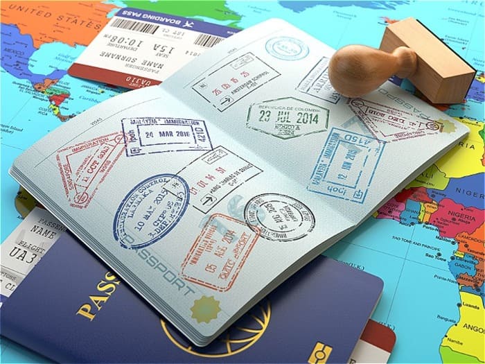 Dịch vụ làm visa Phần Lan - Hộ chiếu cần để hai trang trống nhằm dán visa sau này