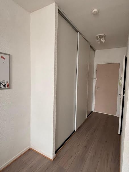 Location meublée appartement 1 pièce 19 m² à Reims (51100), 450 €