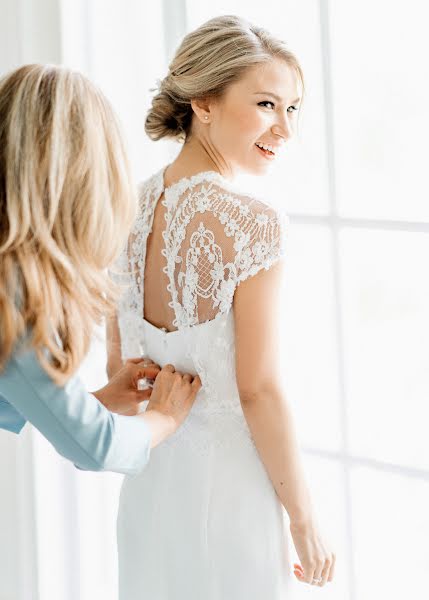 Fotógrafo de casamento Yuliya Zinoveva (juliz). Foto de 15 de dezembro 2017