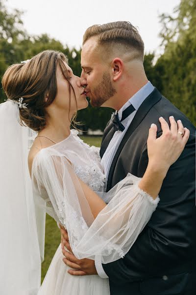 Fotógrafo de bodas Konstantin Mikhna (konstantinphoto). Foto del 30 de marzo 2023