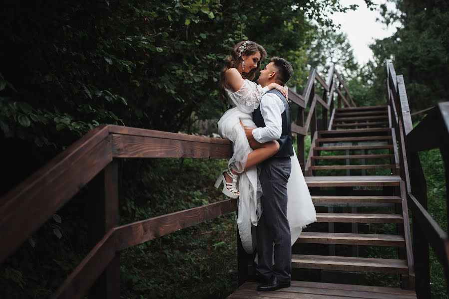 Wedding photographer Volodimir Kovalishin (nla6ep). Photo of 4 October 2019