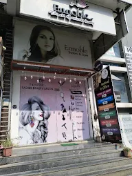 Ennoble Beauty Salon photo 8