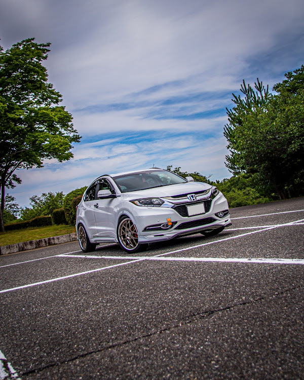 ヴェゼルの駐車場にて・8月もよろしくお願いします・愛車と風景・カメ活📷・石川県に関するカスタム事例の投稿画像1枚目