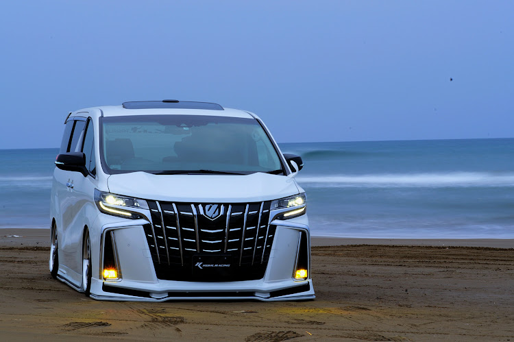 アルファードのGWスタート・千里浜なぎさドライブウェイ・海が好き・愛車お別れ・KUHLに関するカスタム事例の投稿画像3枚目