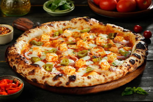 Naples - Peri Peri Paneer Pizza