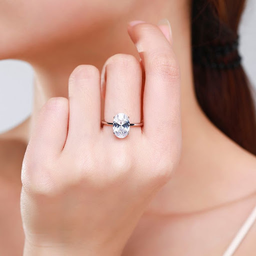 Title 5, S925 Sterling Silver Oval Simulation Diamond Fe...