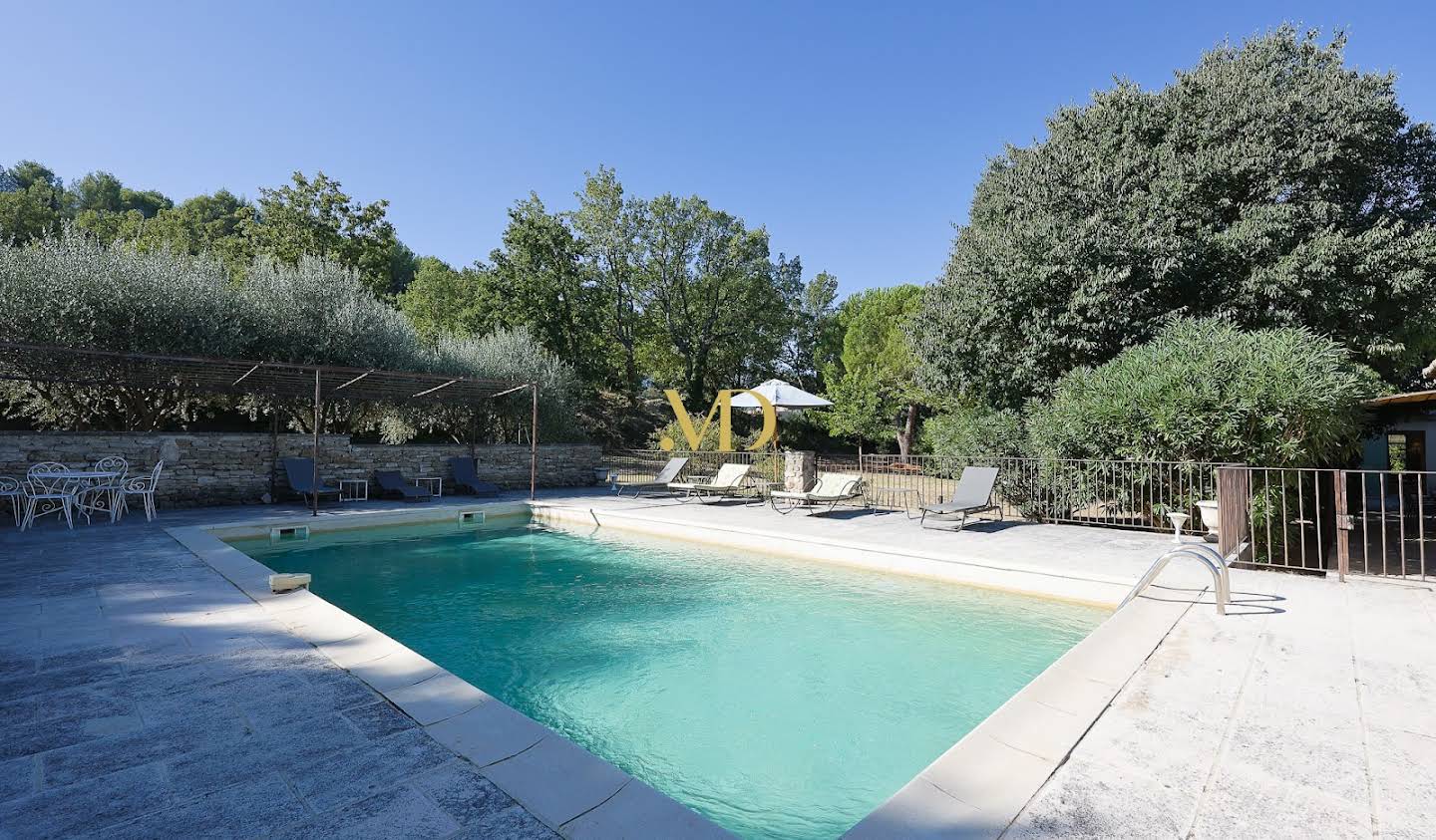 Property with pool Oppède